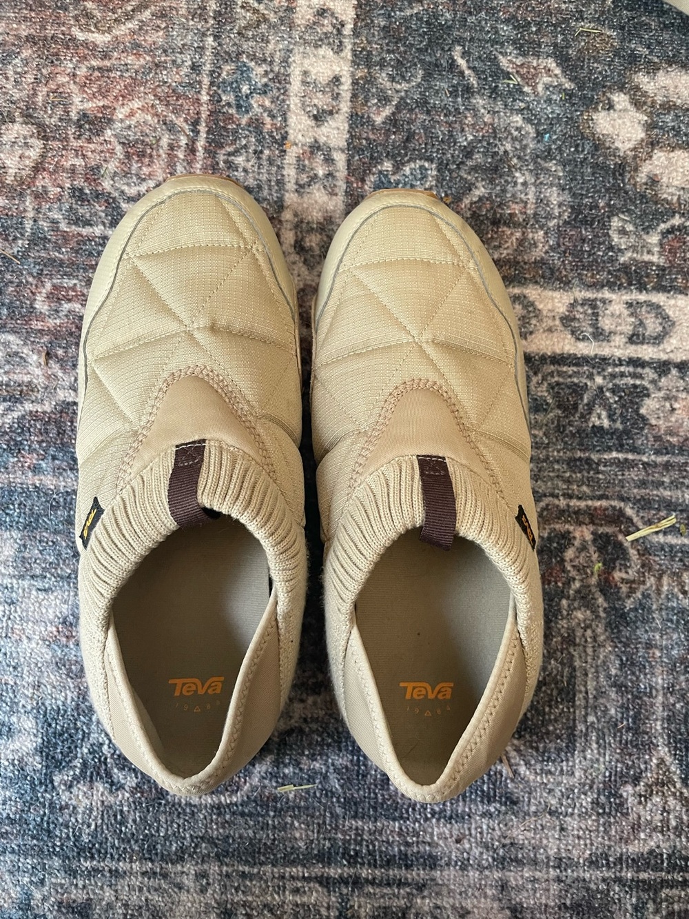Teva ember slippers